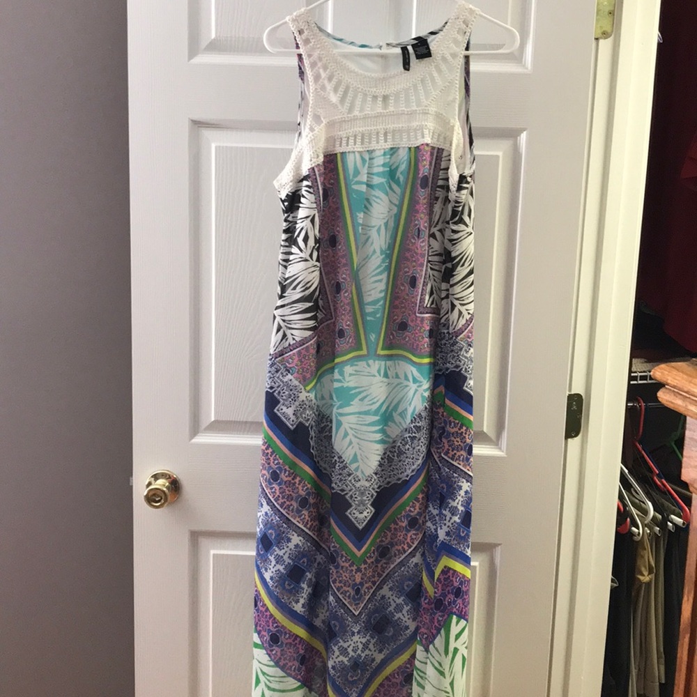 Beautiful summer /spring sleeveless dress